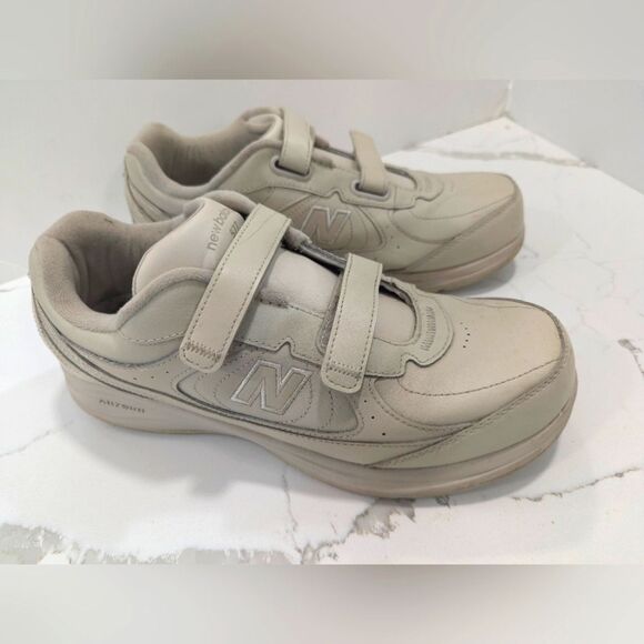New Balance 577 Men's Walking leather Shoes Bone Velcro straps size 12 - Picture 1 of 10